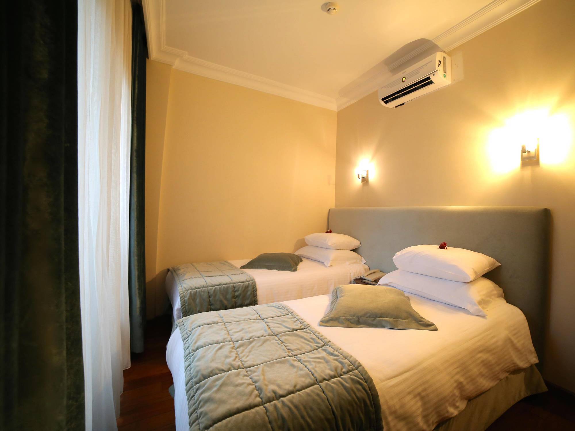Hotel Tria Elegance Provincia di Istanbul Esterno foto